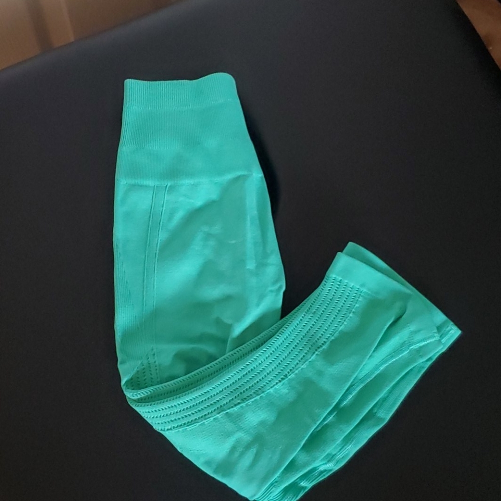 Lulu crop